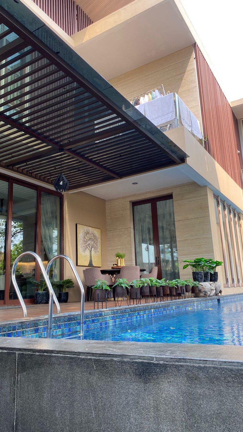 Rumah Mewah Kompleks Simprug Golf Jakarts Selatan 
