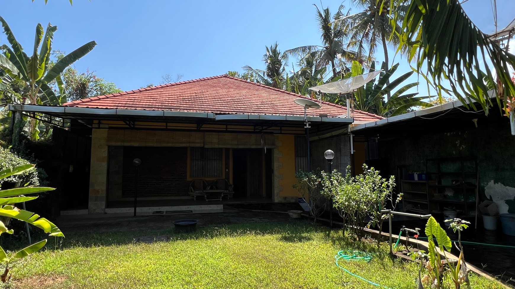 House for sale near central Lovina