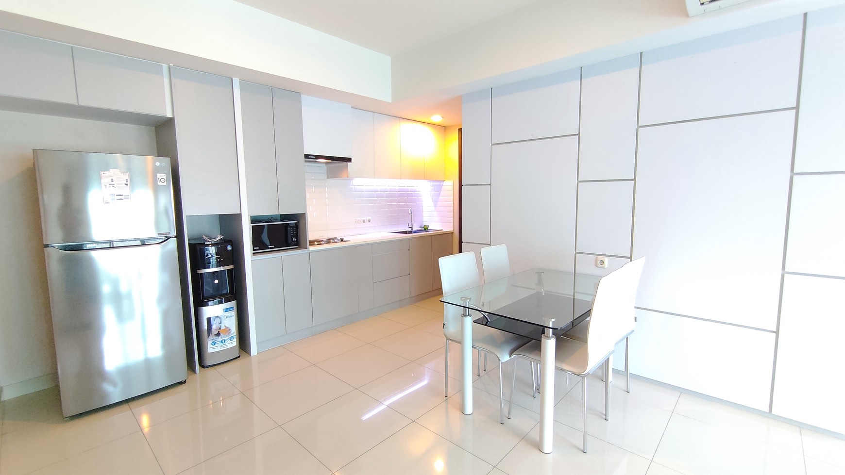 Apartemen Furnished The Kensington Royal Suites 2 bedroom di Kelapa Gading