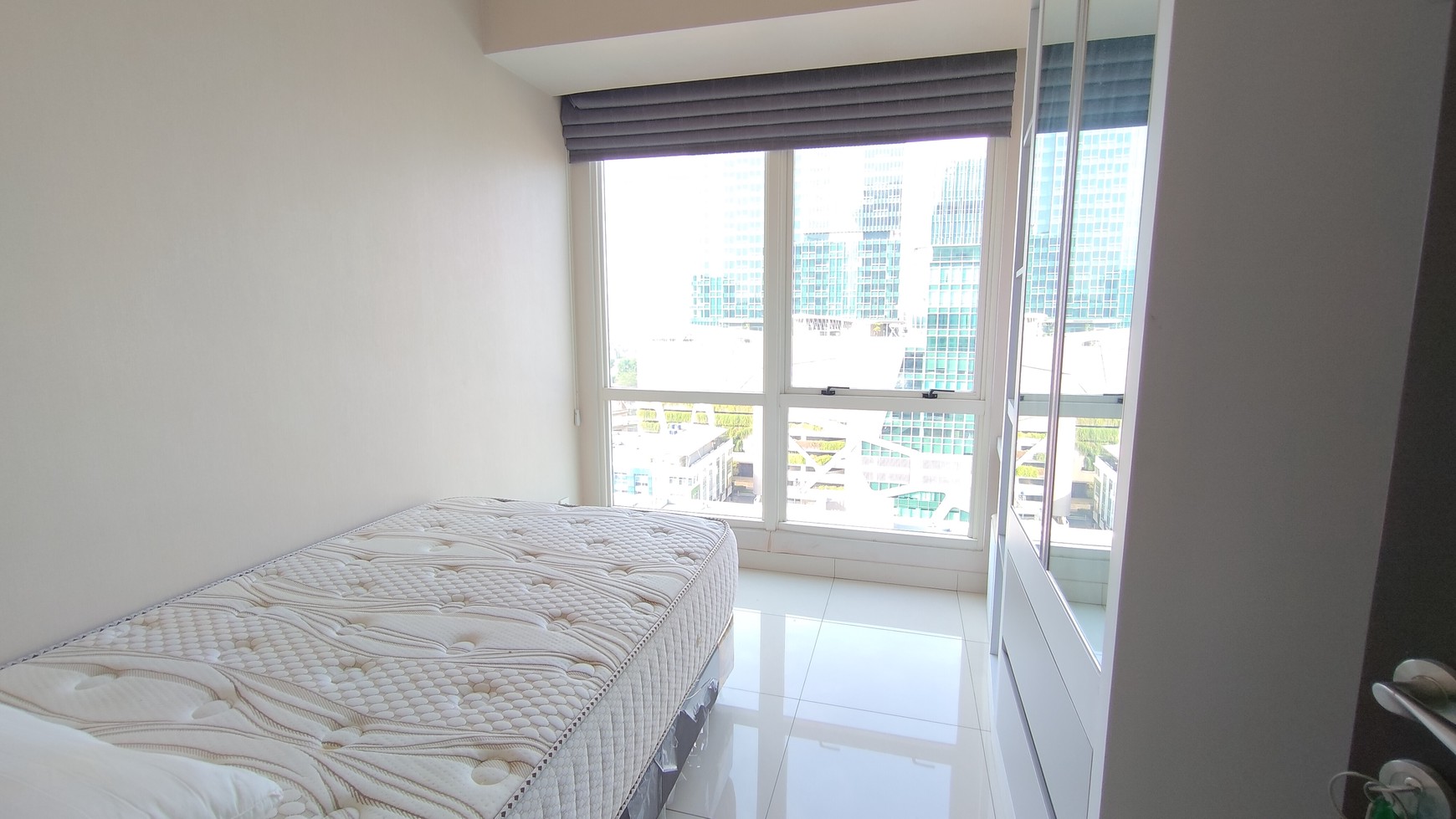 Apartemen Furnished The Kensington Royal Suites 2 bedroom di Kelapa Gading