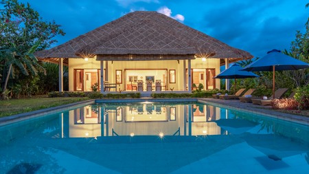 ONE AND ONLY BREATHTAKING ABSOLUTE OCEAN BEACHFRONT VILLA FOR SALE