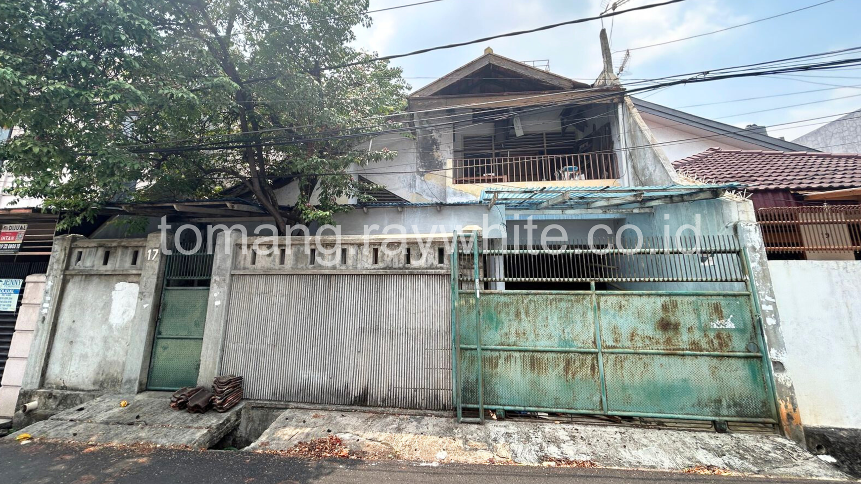 Rumah Dijual di Tomang