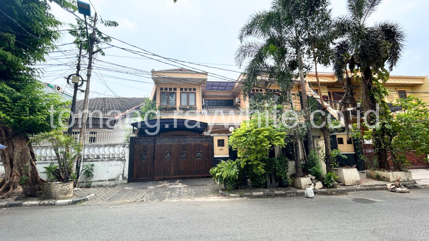 Rumah Dijual di Tomang