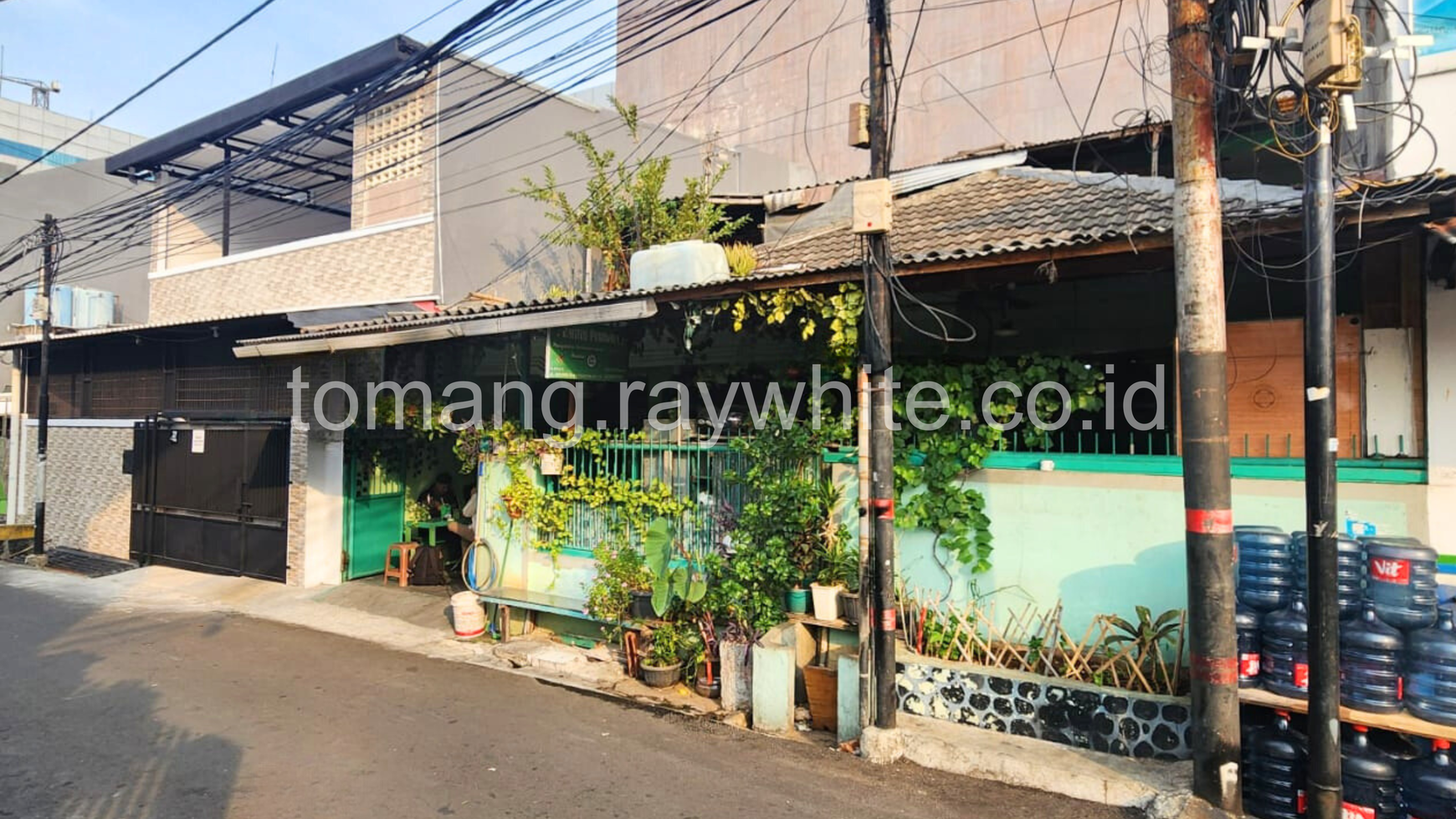 Rumah Tua Dijual di Tomang