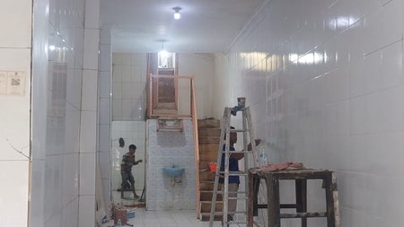 Dijual Rumah Pusat Kota di Jl Walikota Mustajab Surabaya