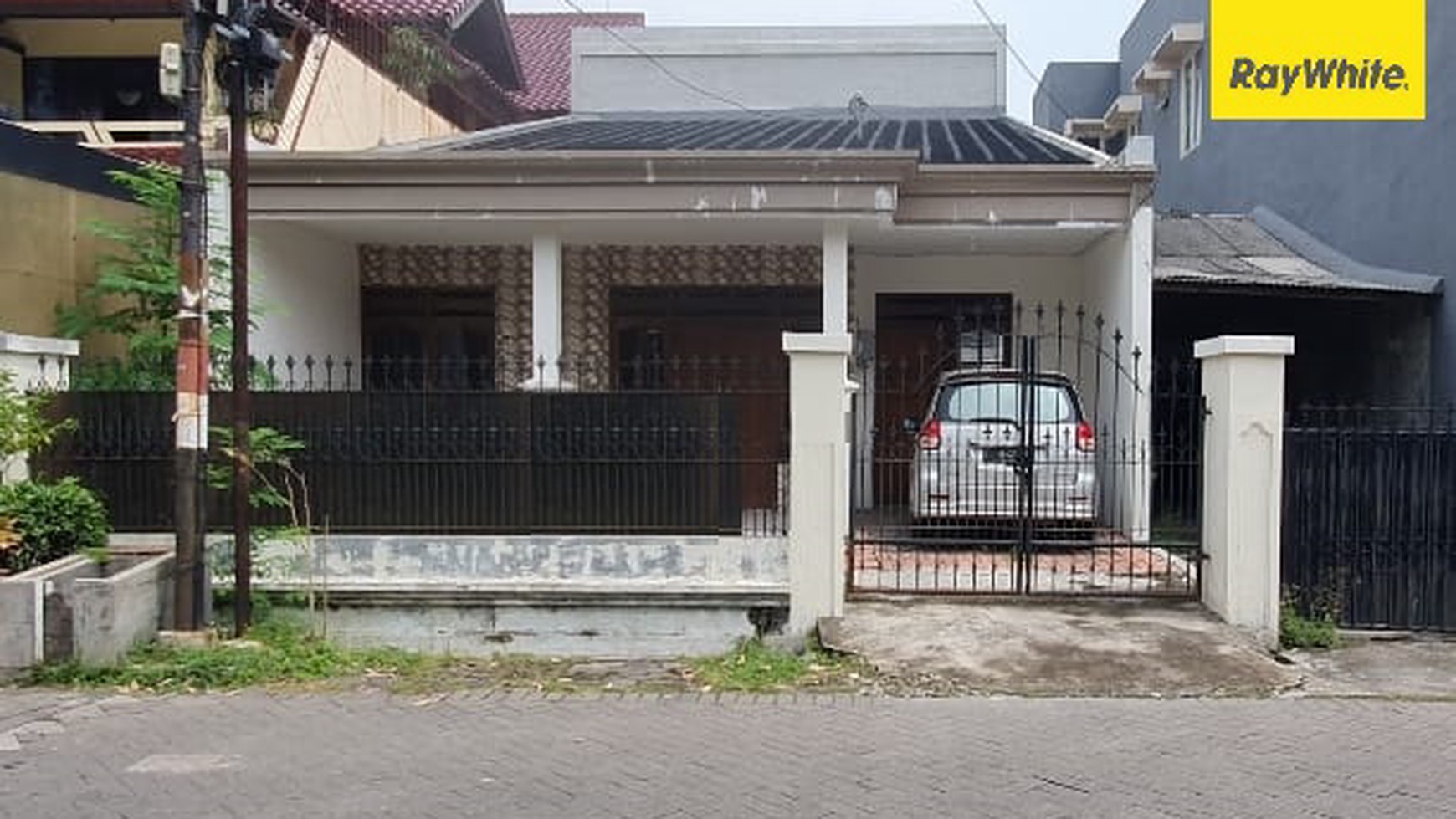 Dijual Rumah 2 lantai SHM di Wisma Permai Tengah Surabaya