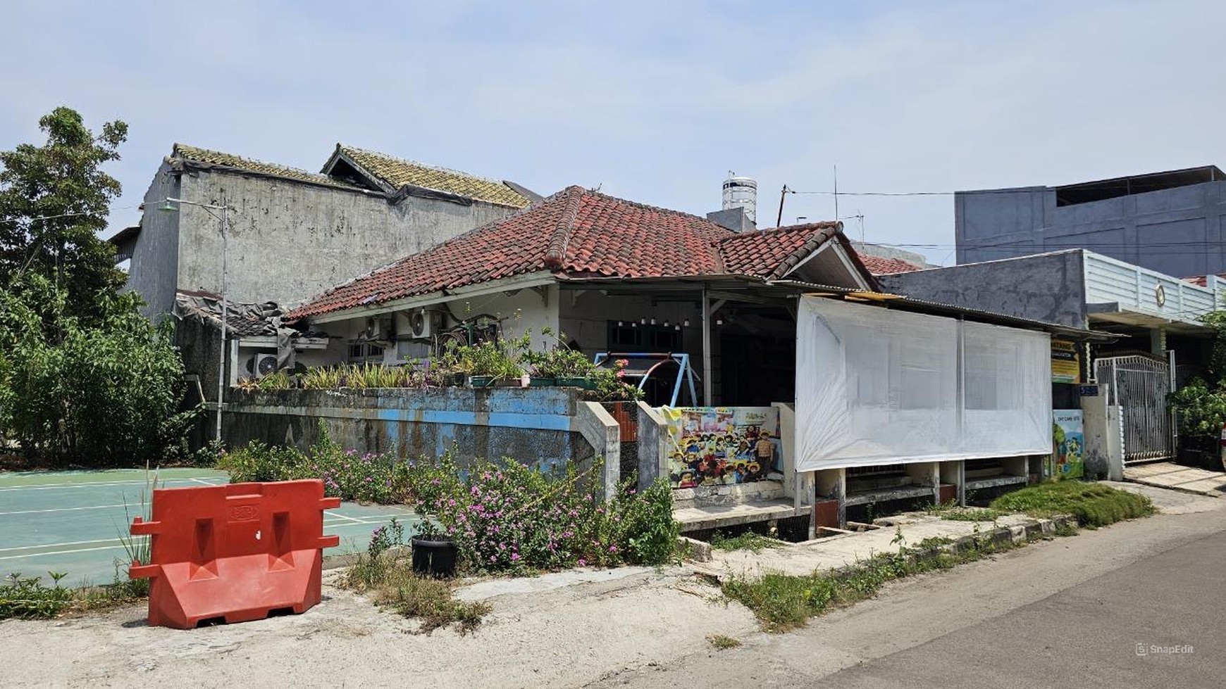 Dijual rumah murah sangat strategis di Kota Harapan indah, Bekasi