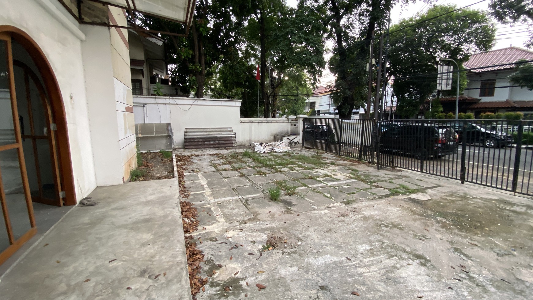 Rumah lokasi komersil di kebayoran baru, jakarta selatan