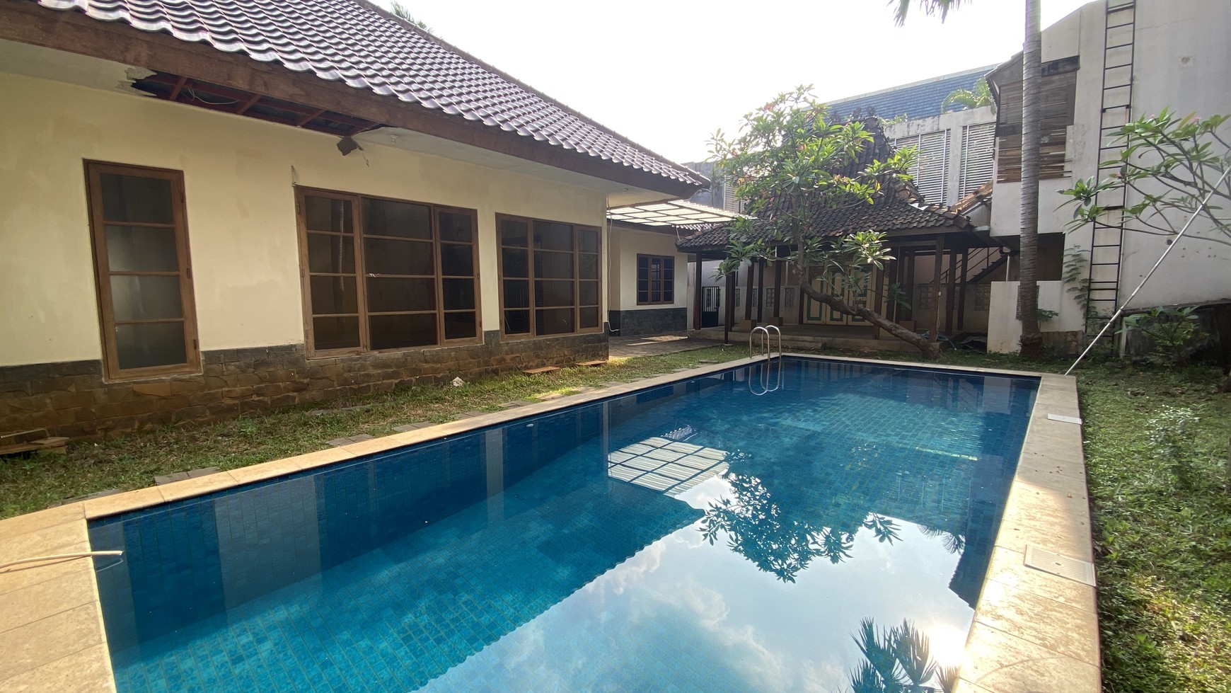 Beautiful house in senopati area near to Ashta and scbd