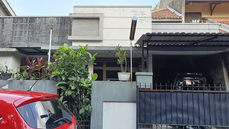 Rumah Bagus 2 Lantai di jl Kembar Bandung Kota