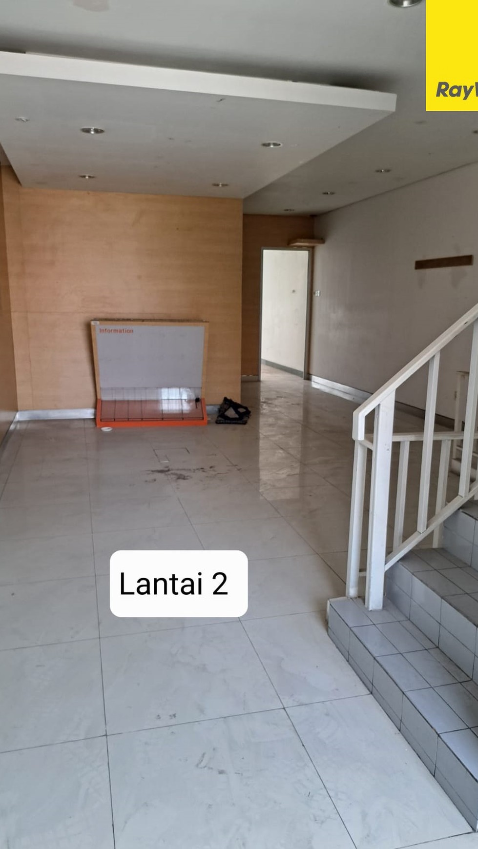 Disewakan Ruko 3 lantai di Pondok Indah Wiyung Surabaya