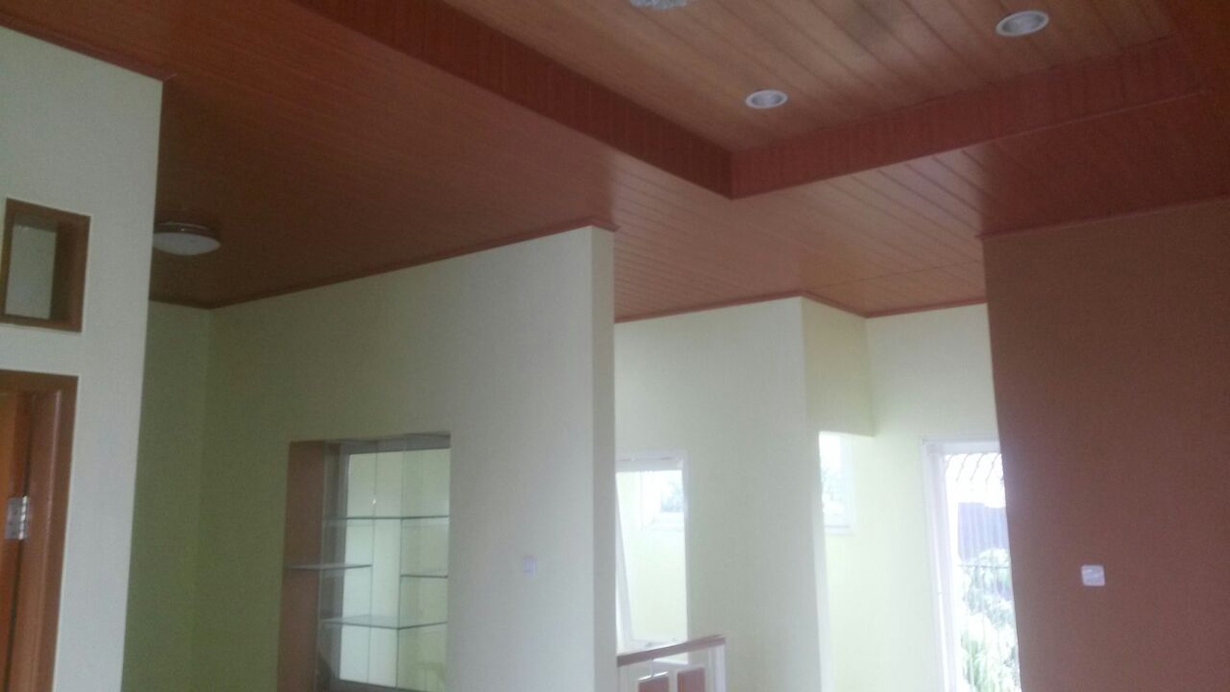 Rumah 2 Lantai Semi Furnished dan Hunian Nyaman @Depok