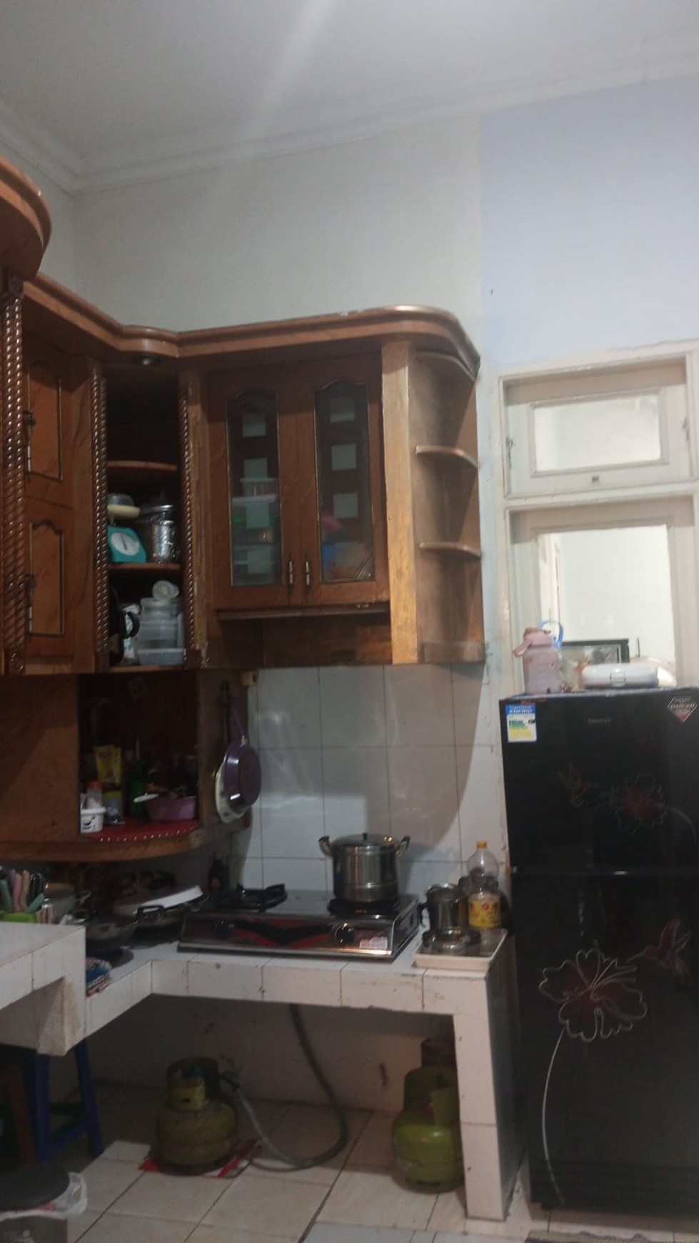 JUA CEPAT RUMAH SIAP HUNI FULL FURNISH DI SEMAMPIR BARAT, SURABAYA