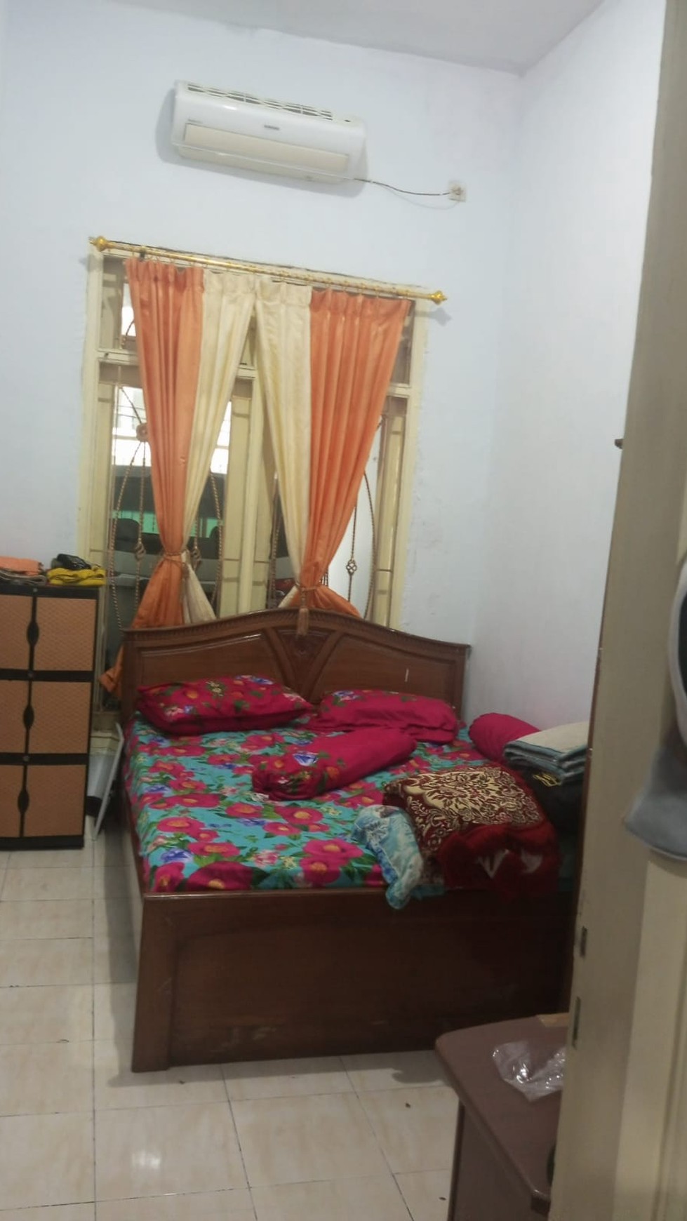 JUA CEPAT RUMAH SIAP HUNI FULL FURNISH DI SEMAMPIR BARAT, SURABAYA