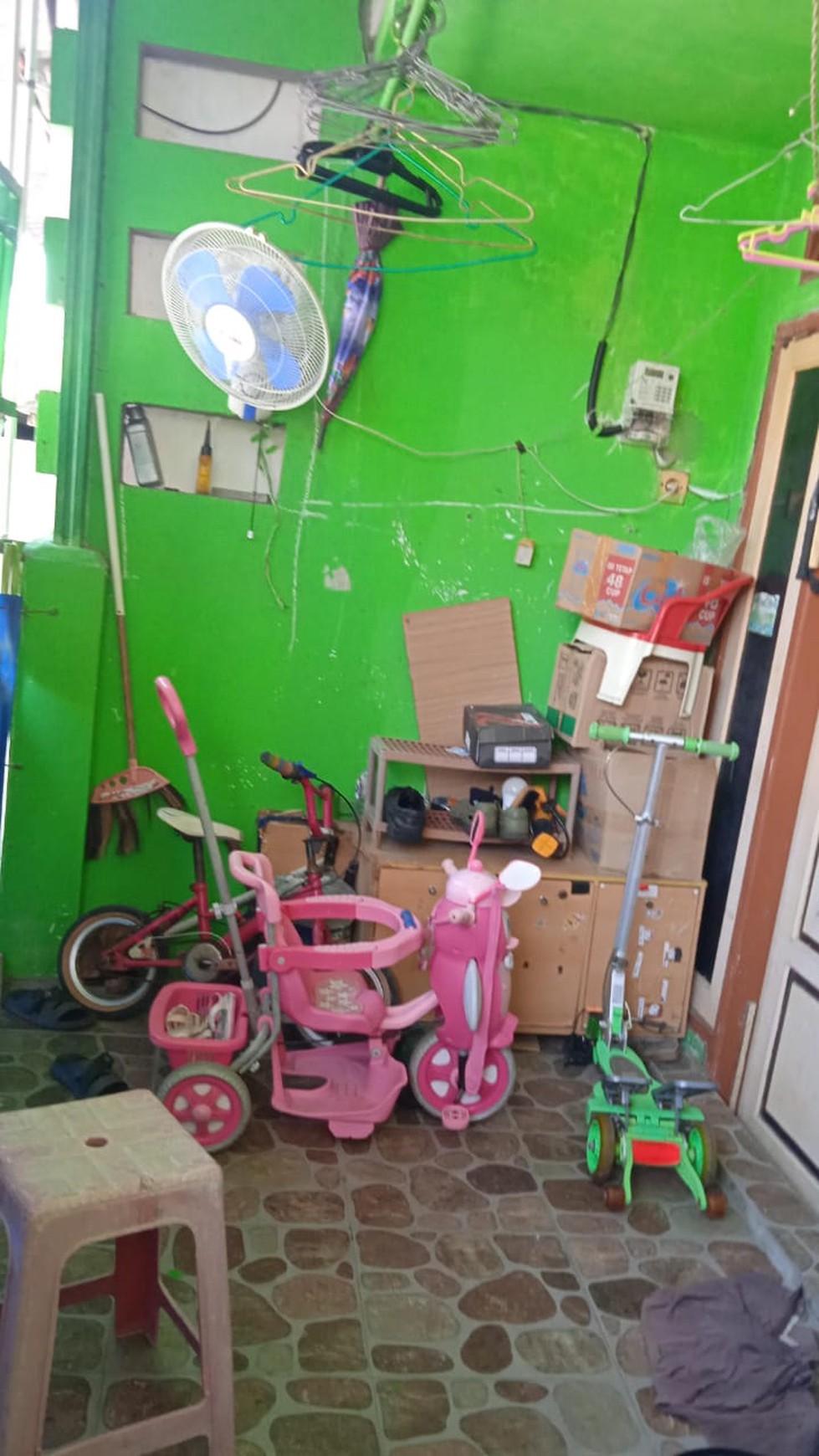 Rumah Hitung Tanah Area Cipete