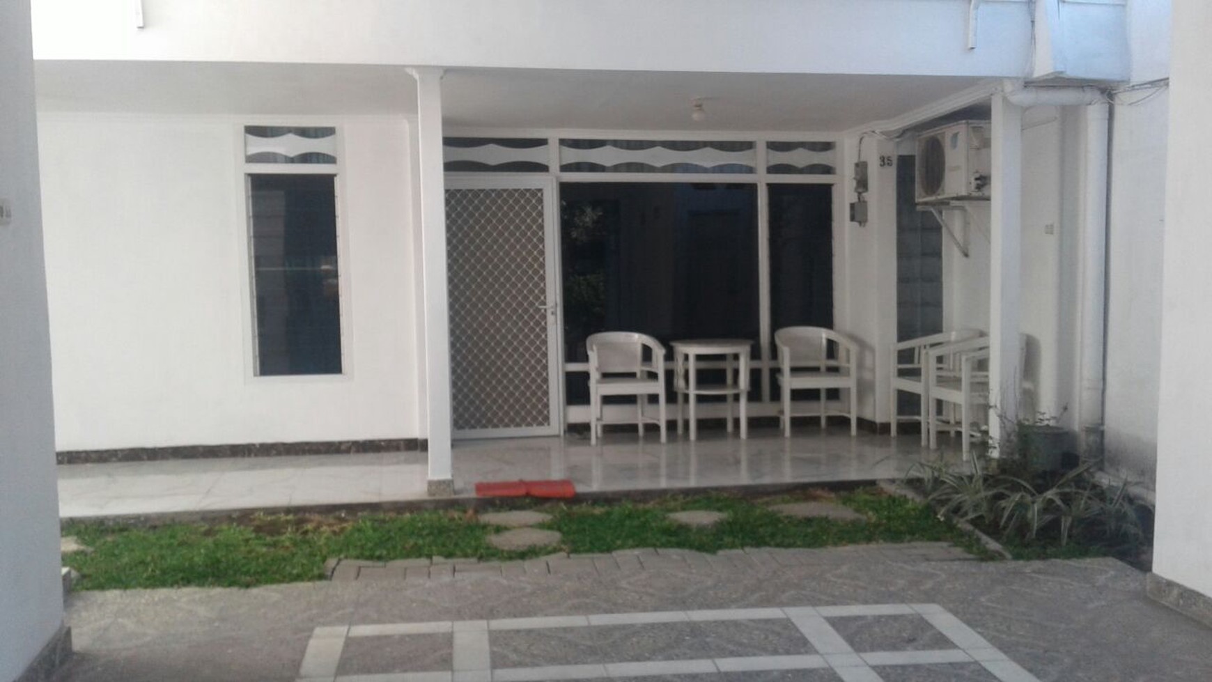 SEWA DARMO BARU MURAH BAGUS 2 LANTAI