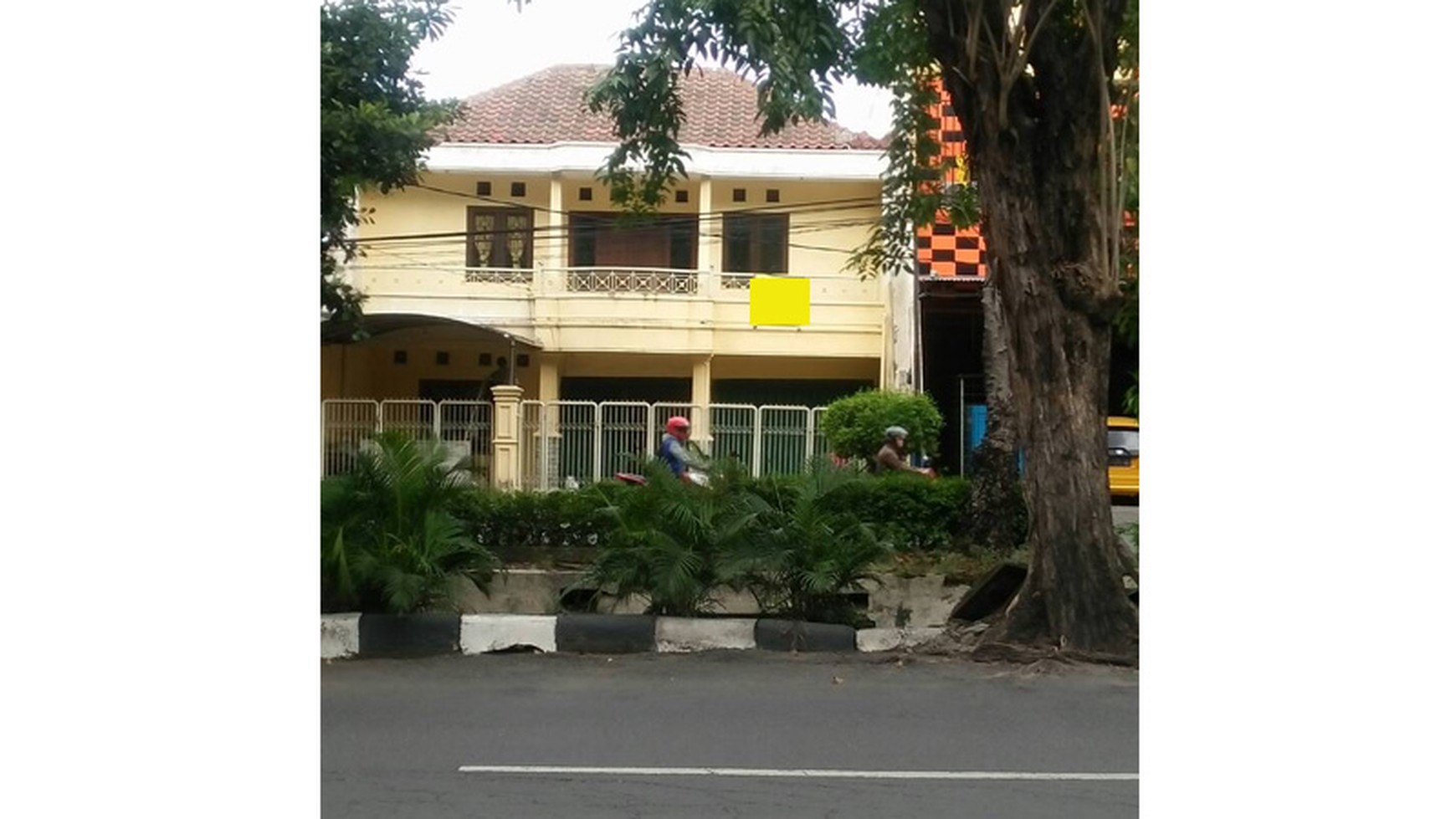 SEWA RUMAH MANYAR