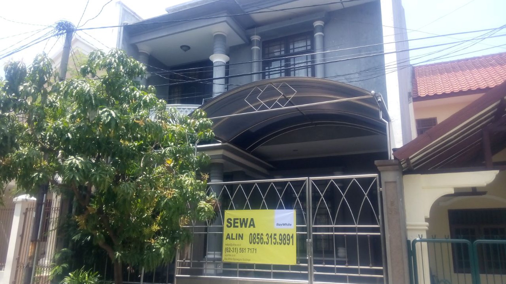 Sewa Rumah 3 lantai dekat universitas