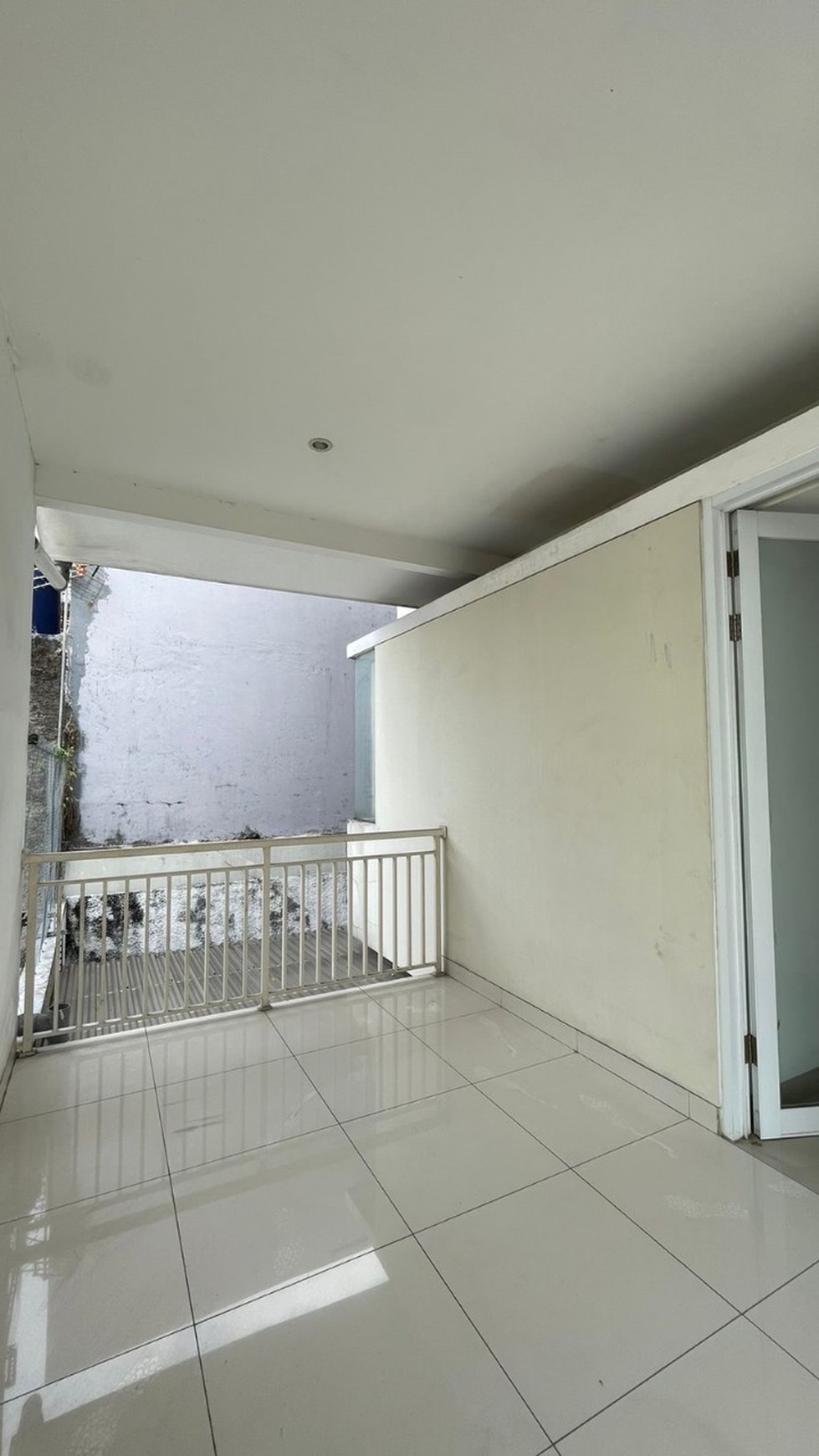 Rumah 2 Lantai Di Jalan Tebet Barat Dalam