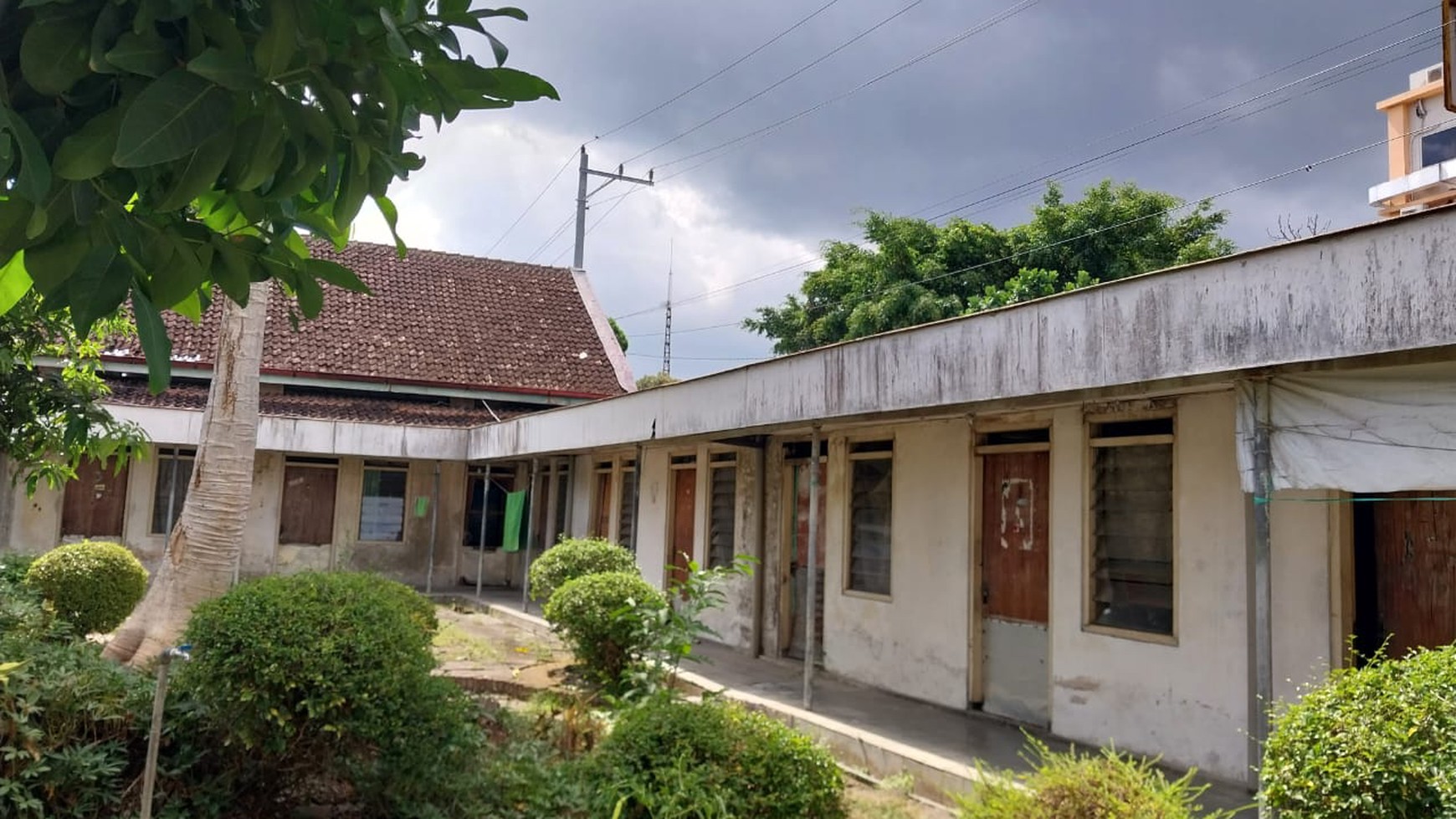 Rumah di HOS Cokroaminoto Pakuncen 