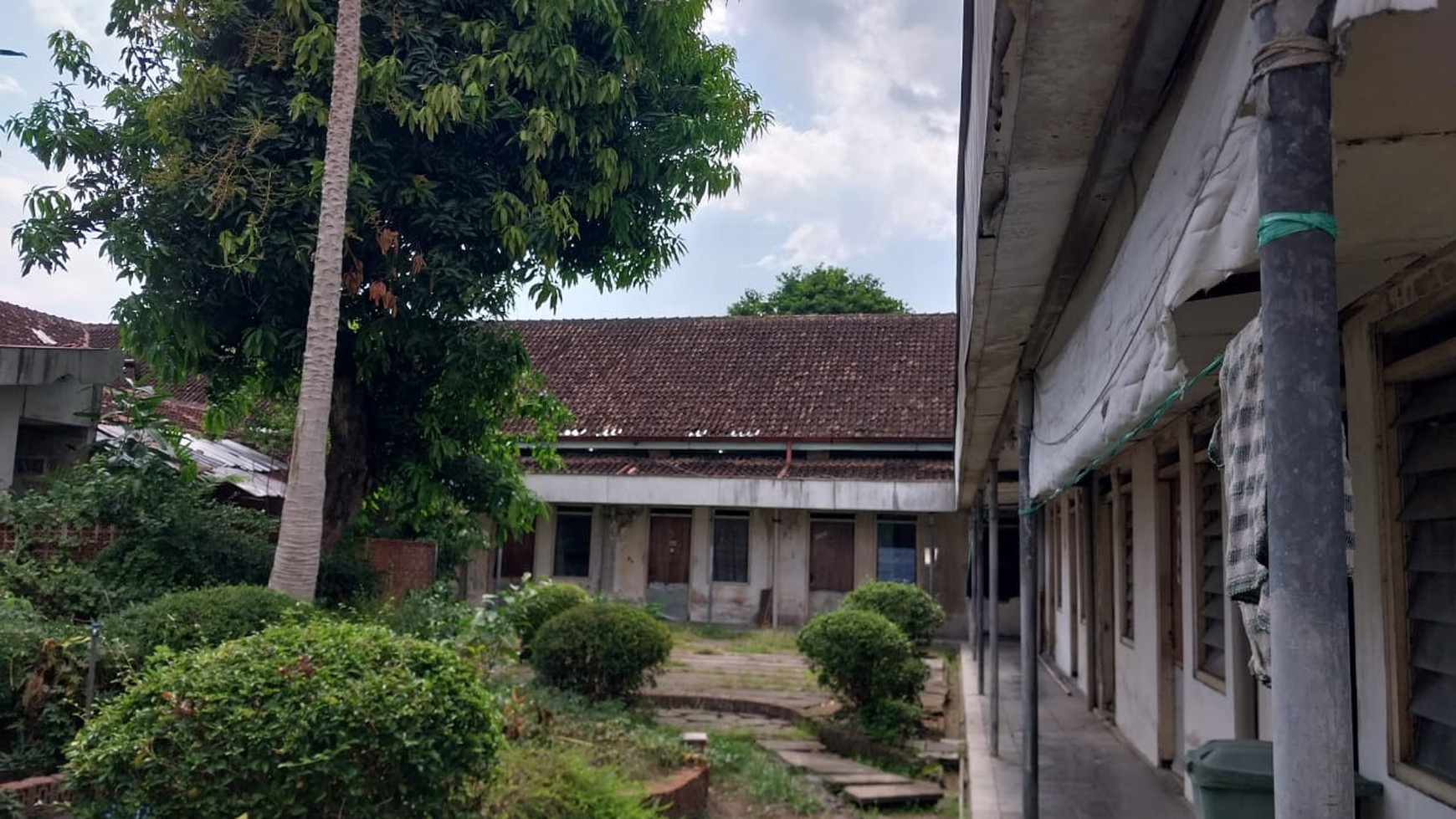 Rumah di HOS Cokroaminoto Pakuncen 