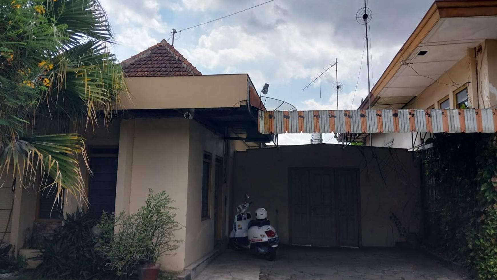 Rumah di HOS Cokroaminoto Pakuncen 