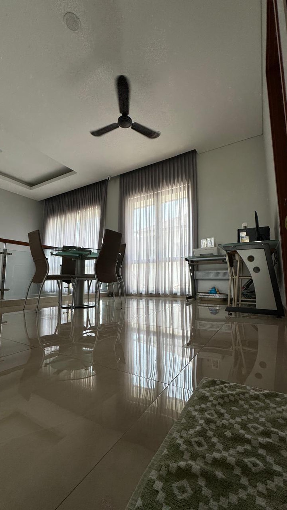 Dijual rumah minimalis di cluster miami kota wisata