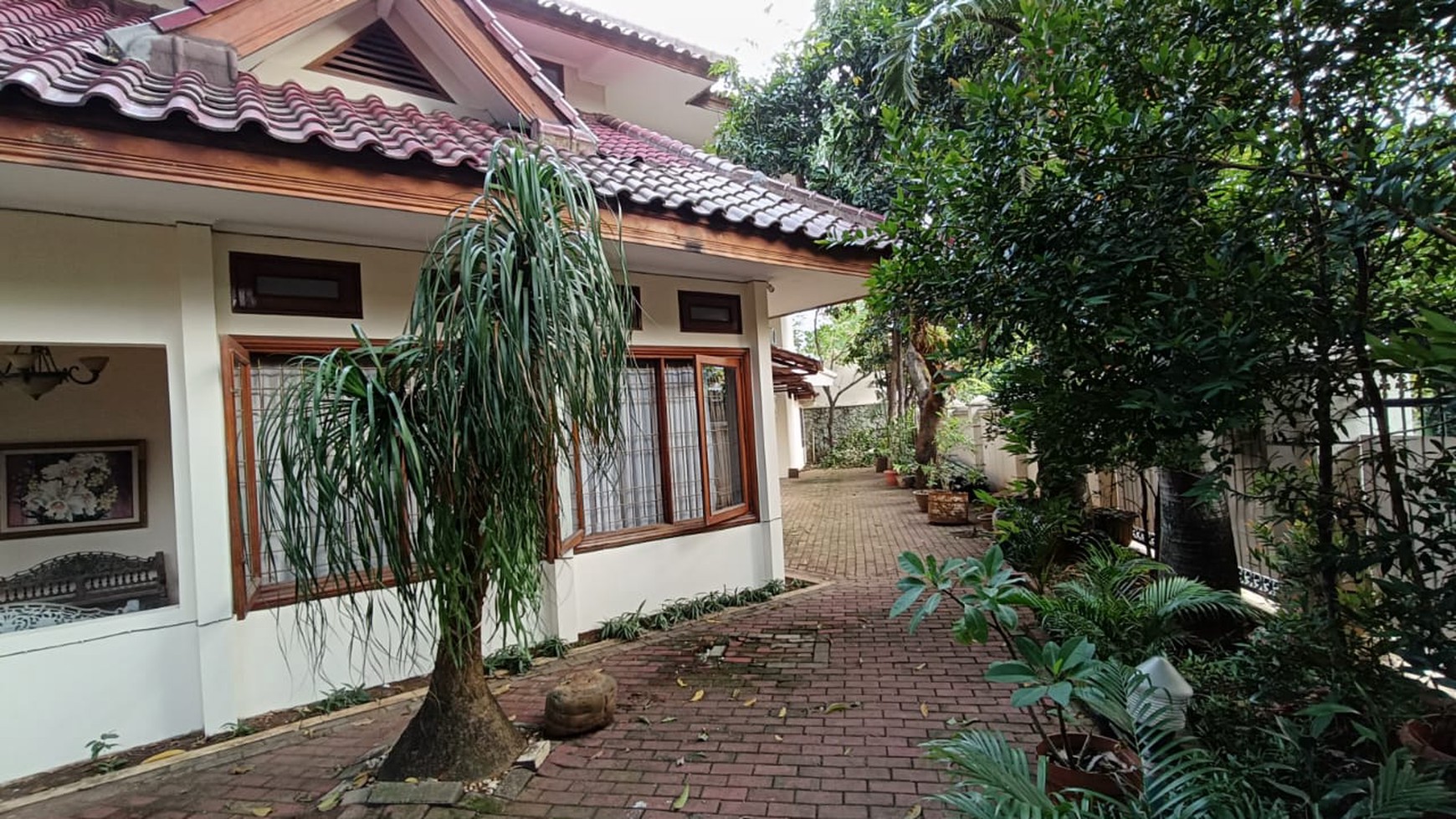 Rumah Bagus Di Jl Melati Ampera Raya, Cilandak Timur Jakarta