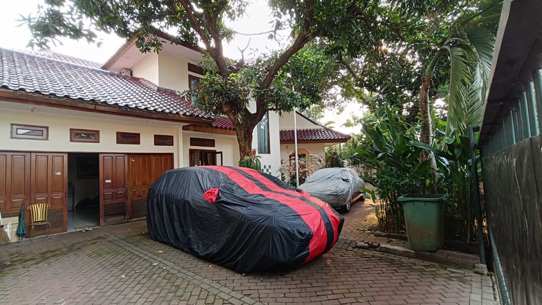 Rumah Bagus Di Jl Melati Ampera Raya, Cilandak Timur Jakarta