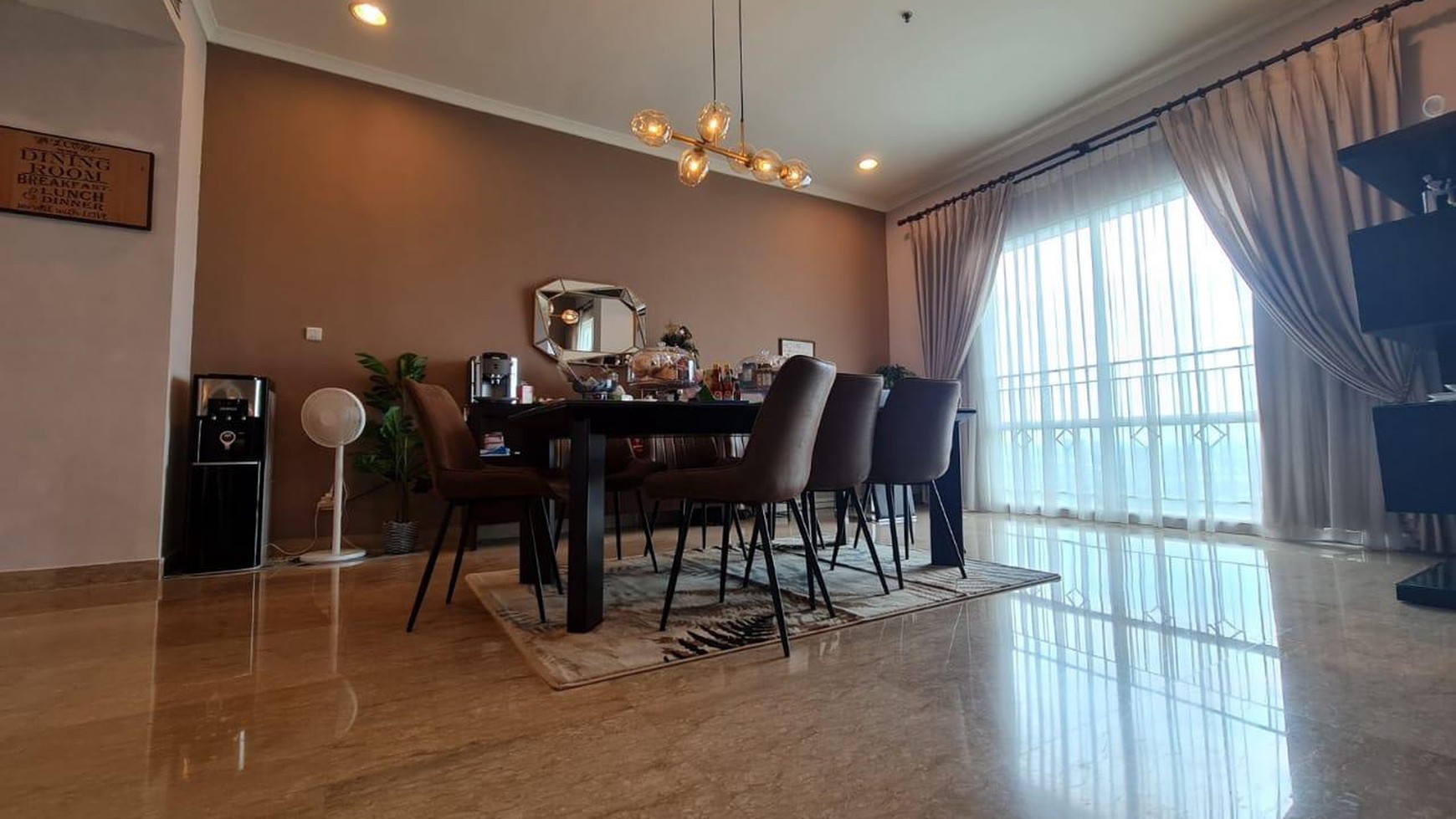 Sewa unit Apartemen Senayan Residence - Junior Penthouse - Jakarta Selatan