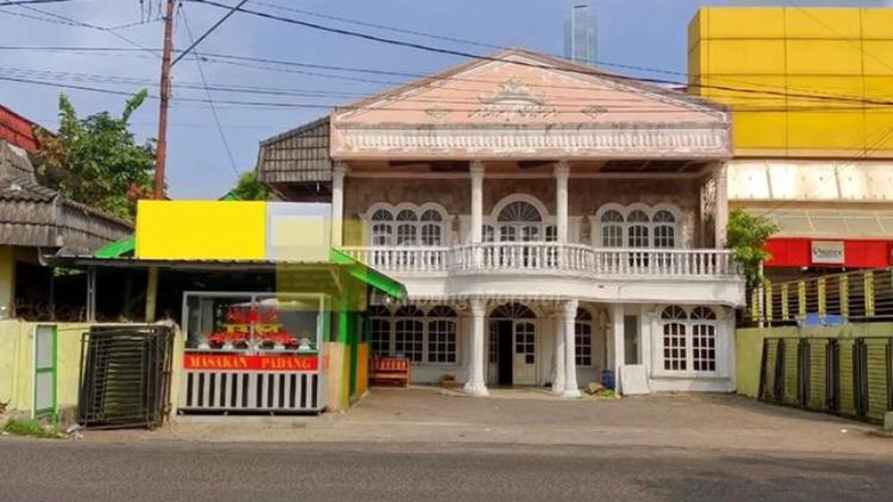 Hotel 24 kamar di Enggal  Tanjung Karang Pusat Bandarlampung