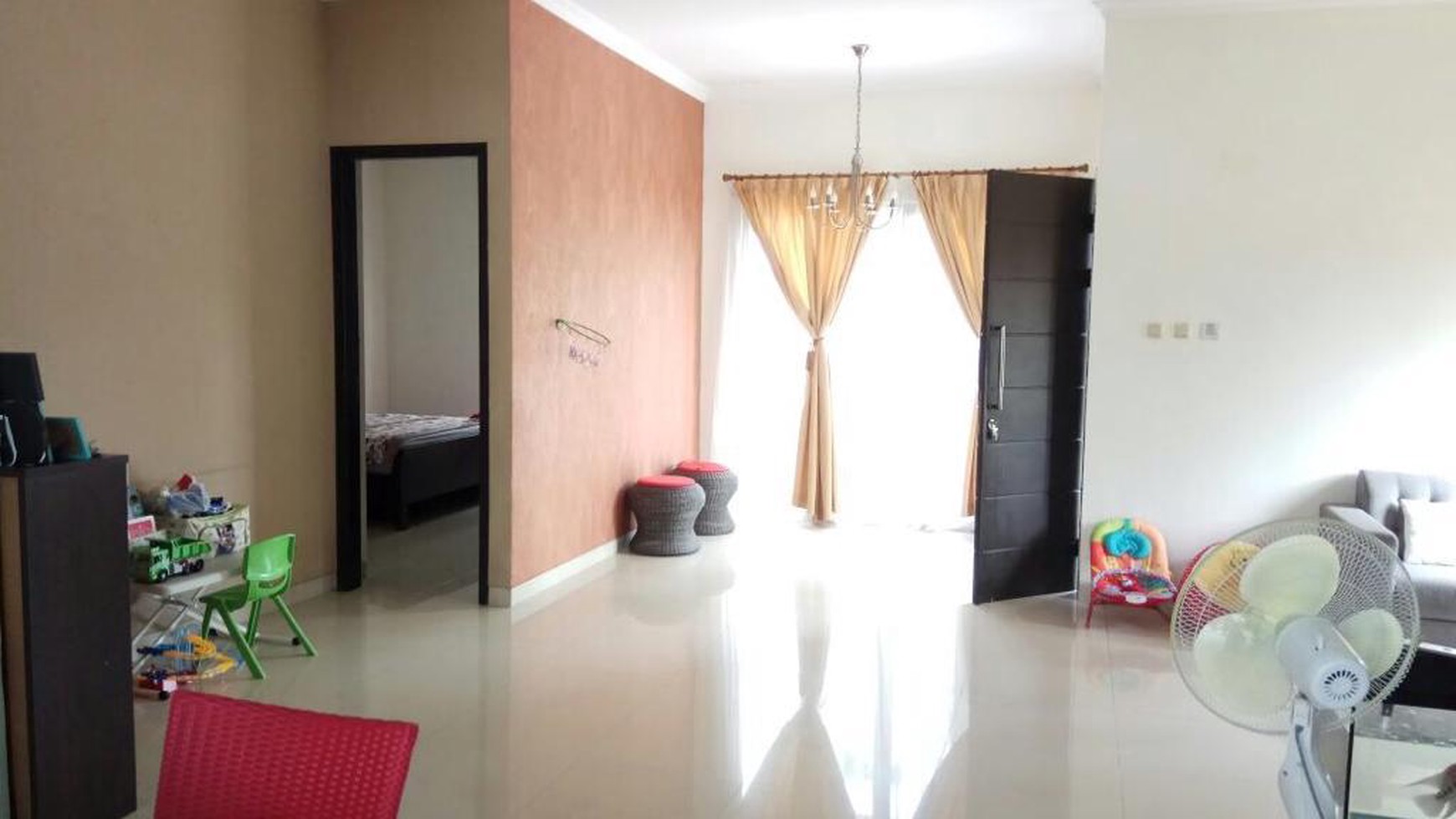 Di Jual Rumah sudut siap huni Melati Mas Residence 