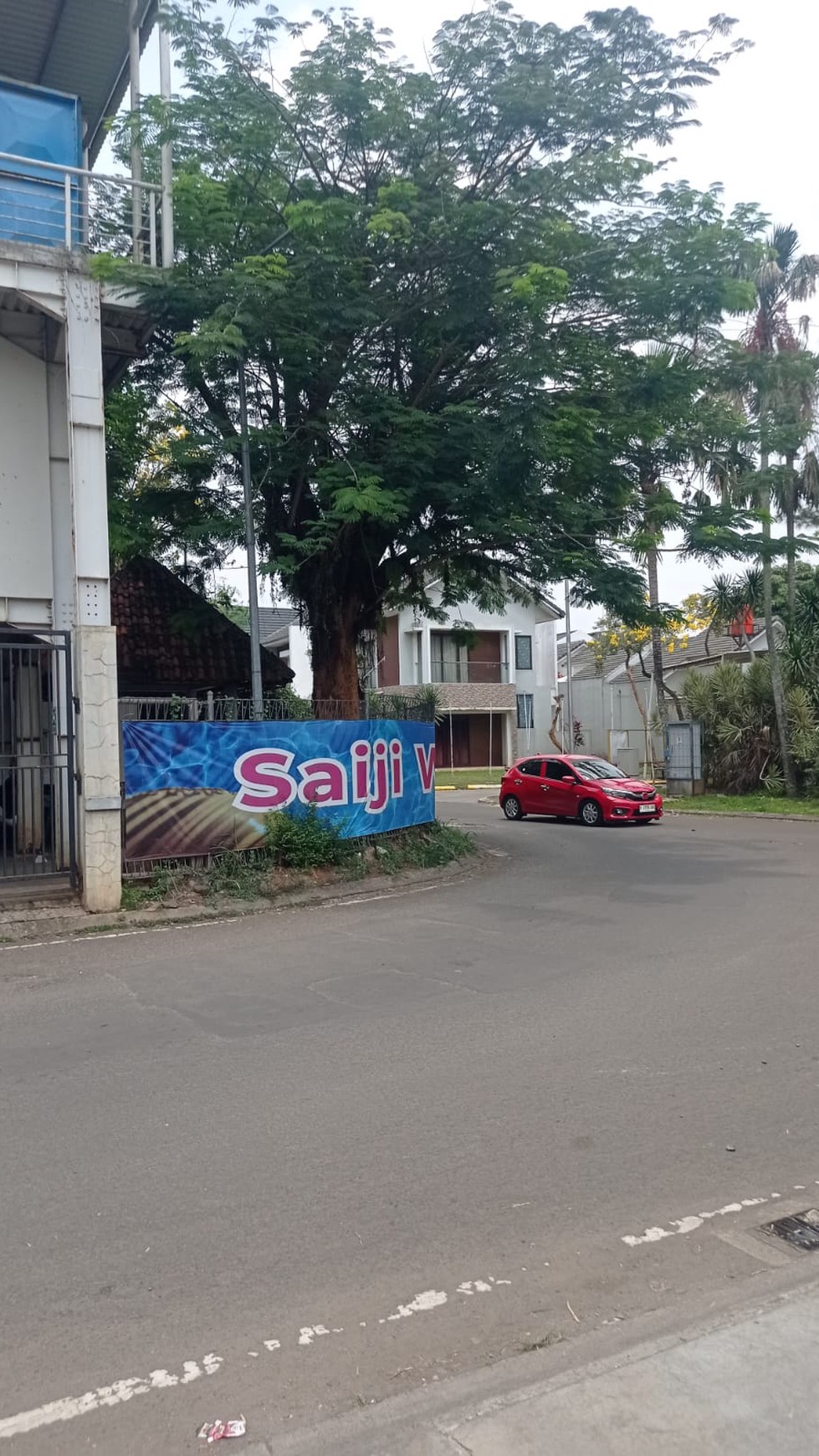 Rumah Standar halaman belakang luas Serpong garden 1  Lokasi Boulevard 