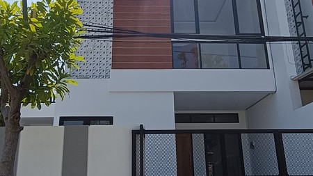 Dijual Rumah Hook Strategis di Gading Pantai Kenjeran Surabaya