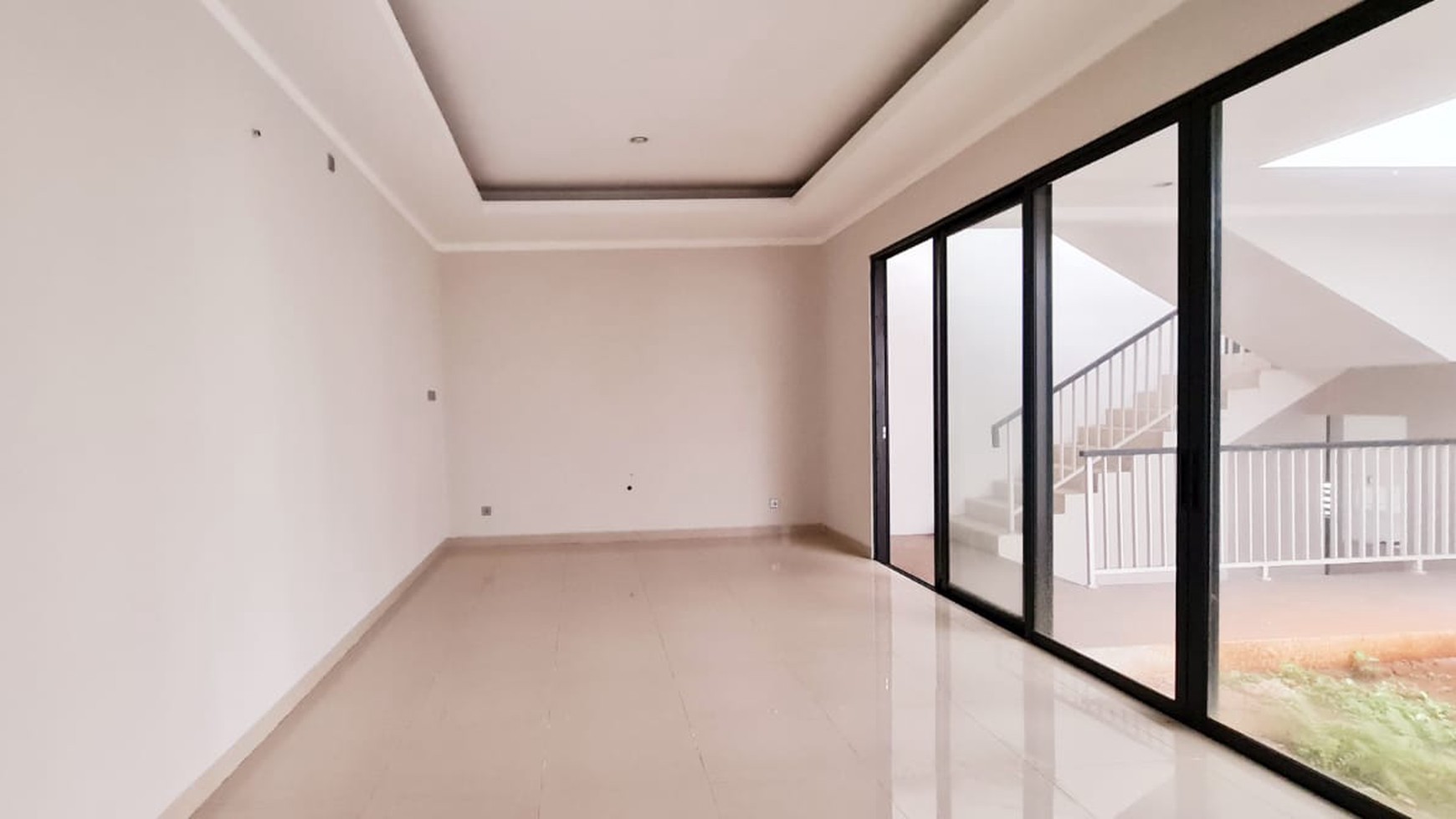 Rumah Hitung Tanah Area Cipete