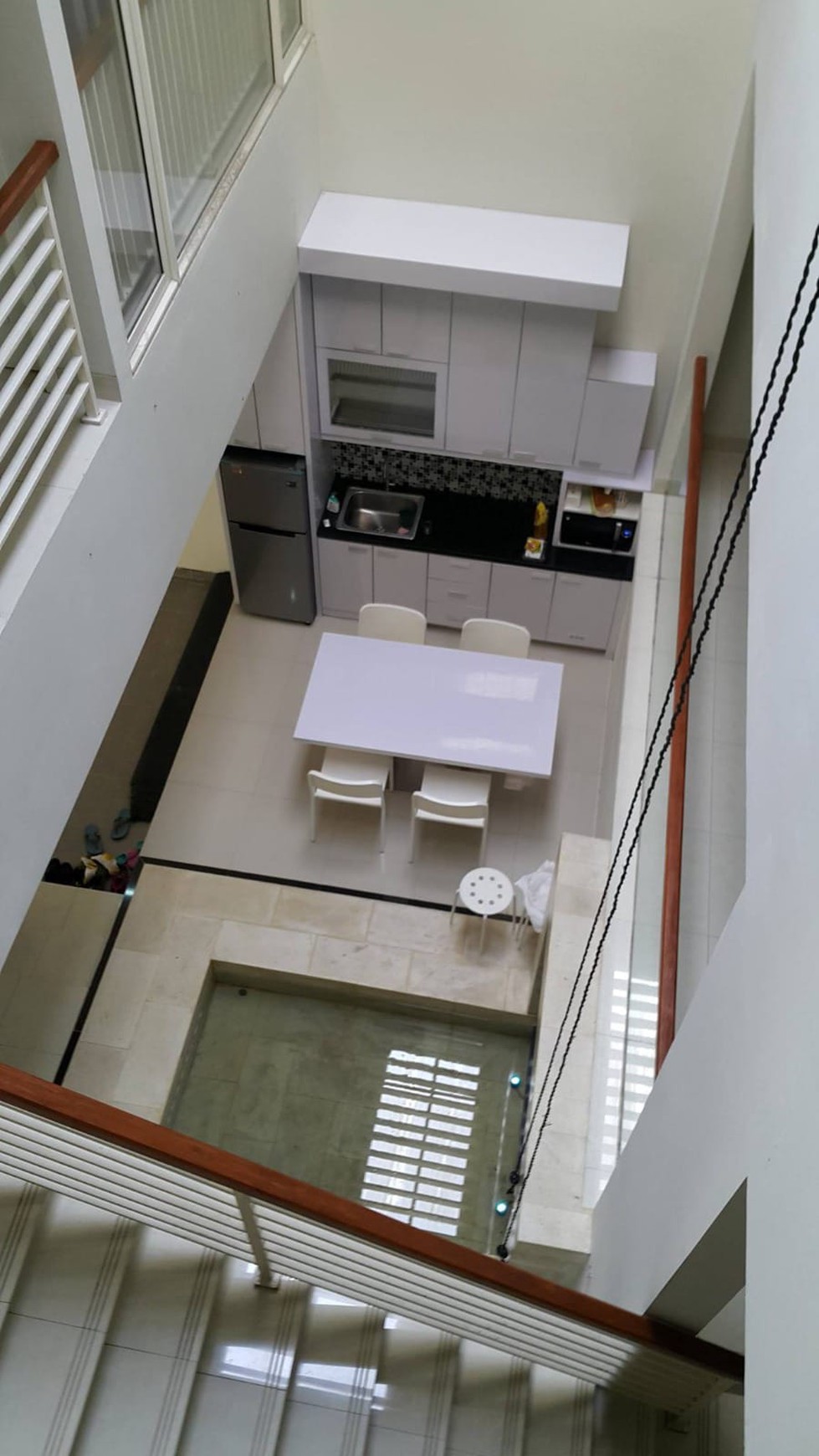 Rumah Hitung Tanah Area Cipete