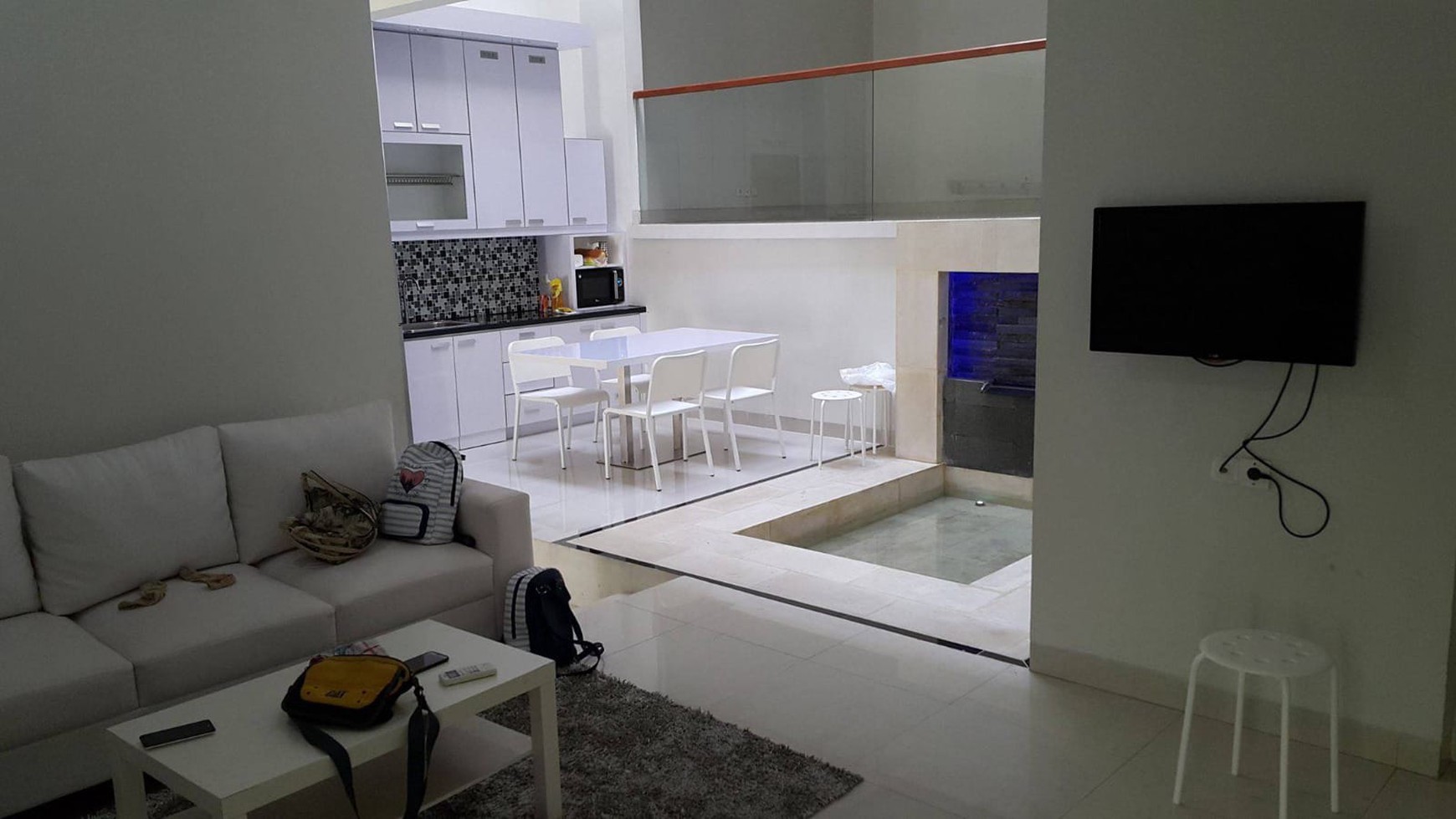 Rumah Hitung Tanah Area Cipete