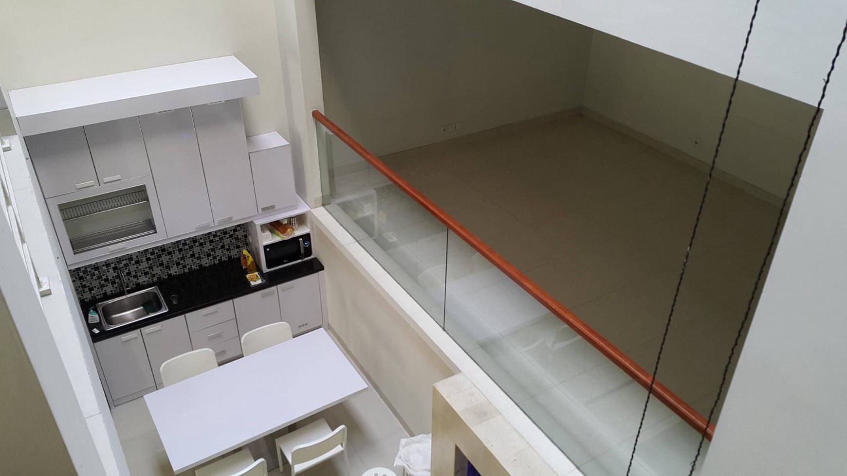 Rumah Hitung Tanah Area Cipete