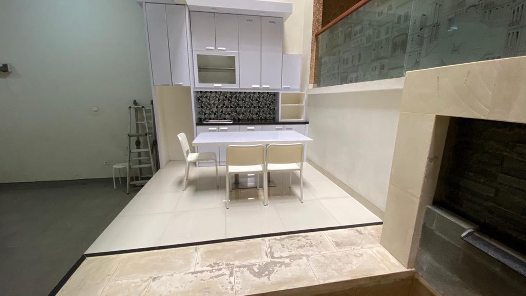 Rumah Hitung Tanah Area Cipete