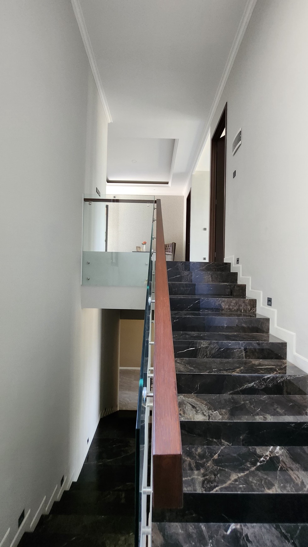 Rumah Baru Bukit Golf Internasional Citraland Surabaya NEW Desain BONUS Semi Furniture All New Modern Best Location DOUBLE Way