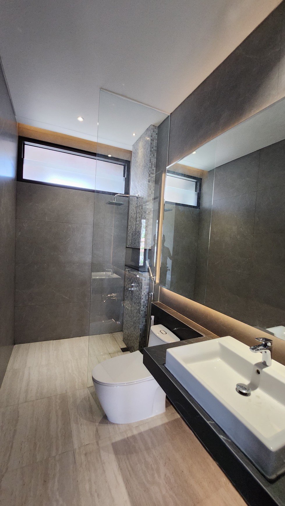 Rumah Baru Bukit Golf Internasional Citraland Surabaya NEW Desain BONUS Semi Furniture All New Modern Best Location DOUBLE Way