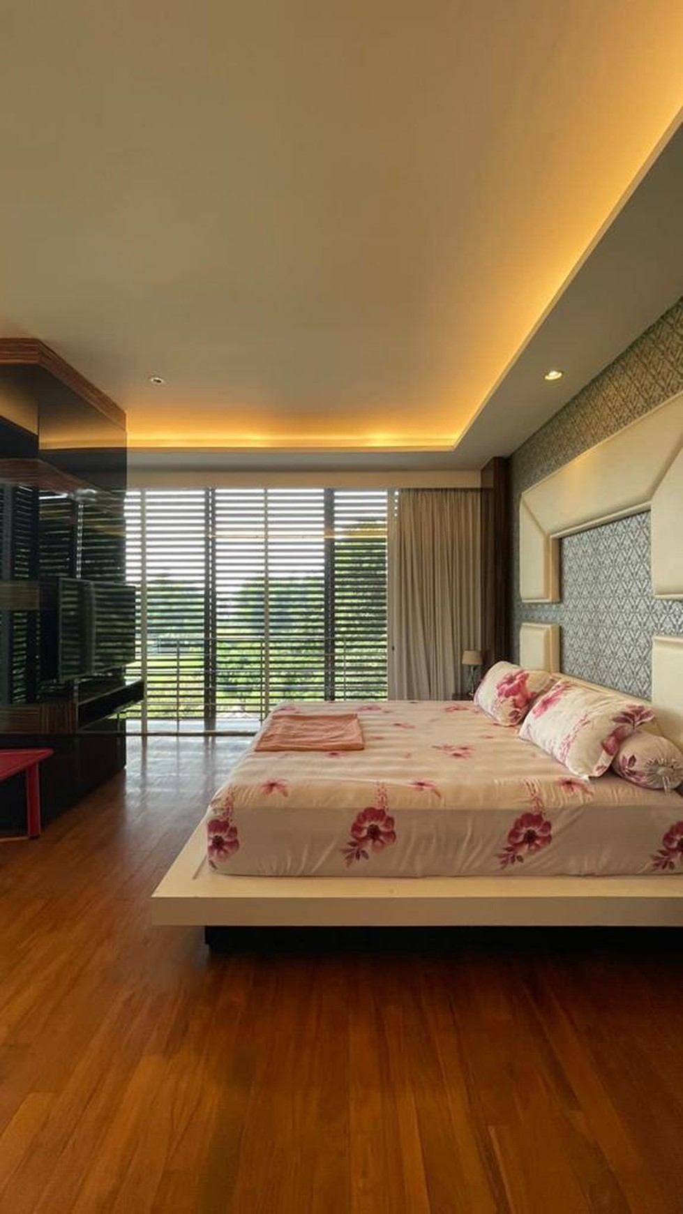 Rumah Mewah Springhill Golf Residence Kemayoran View Golf