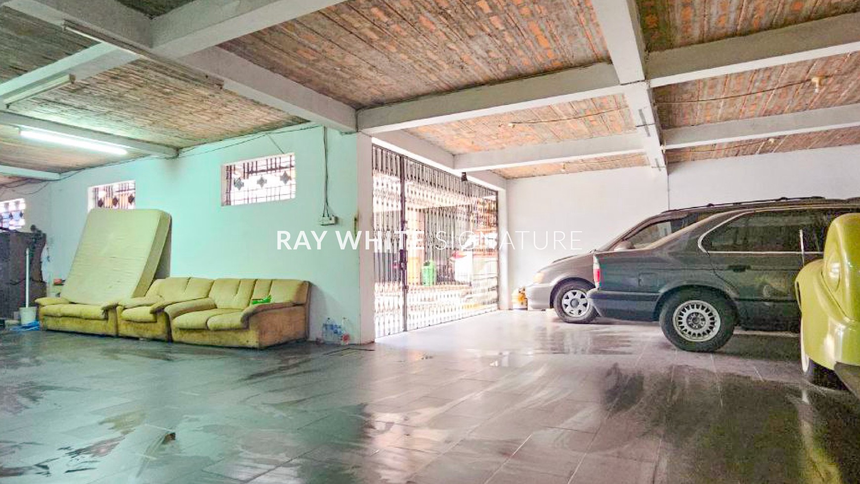 Rumah Lama di Wijaya 1 Kebayoran Cocok Untuk Usaha