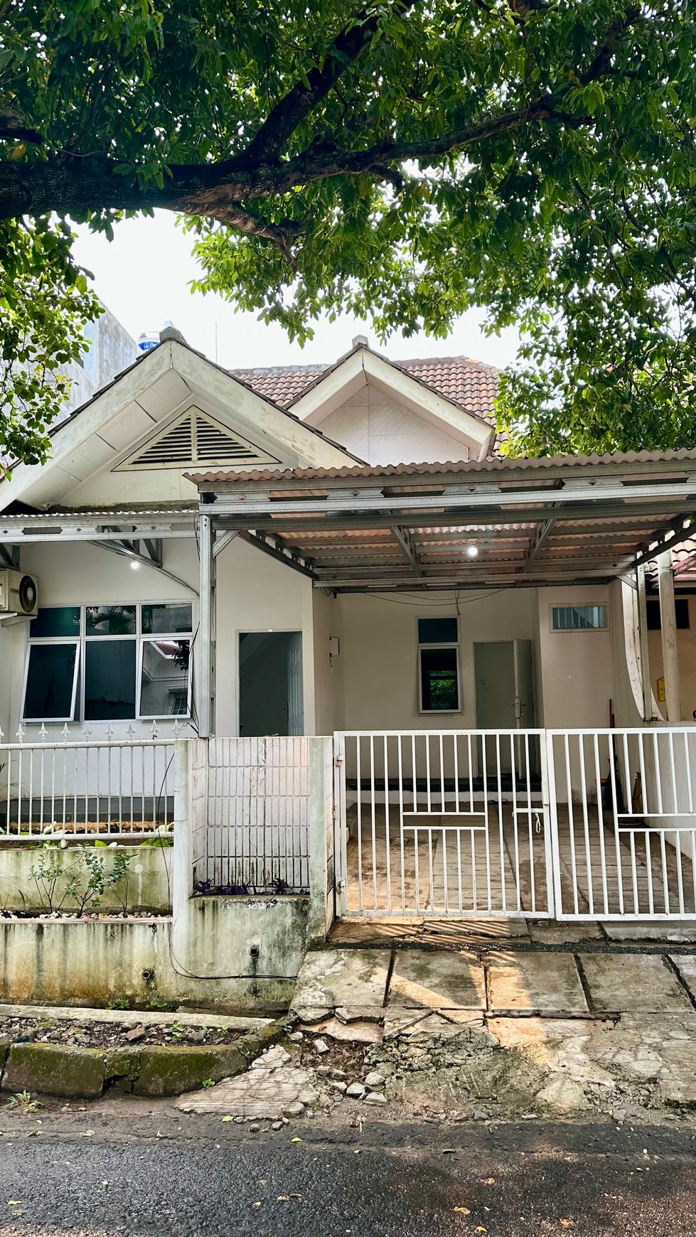 Rumah 2 lantai, dalam cluster di BSD