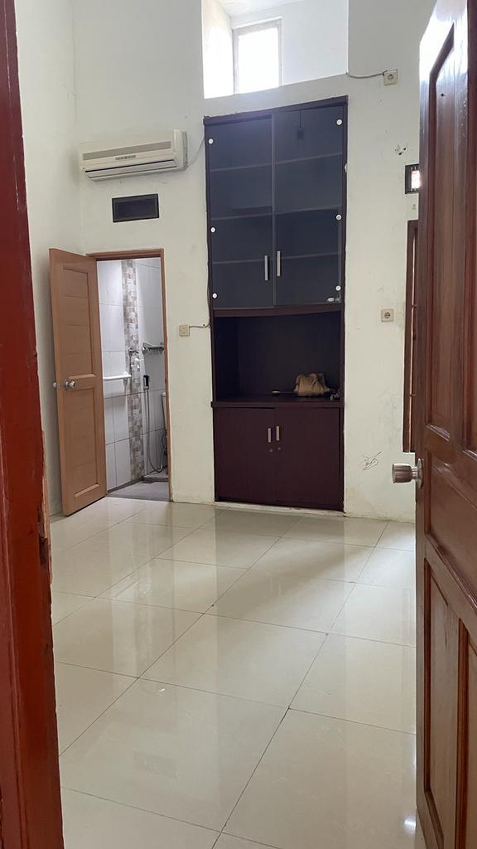 Rumah Murah 2 Lantai Dan Siap Huni Di Jagakarsa.
