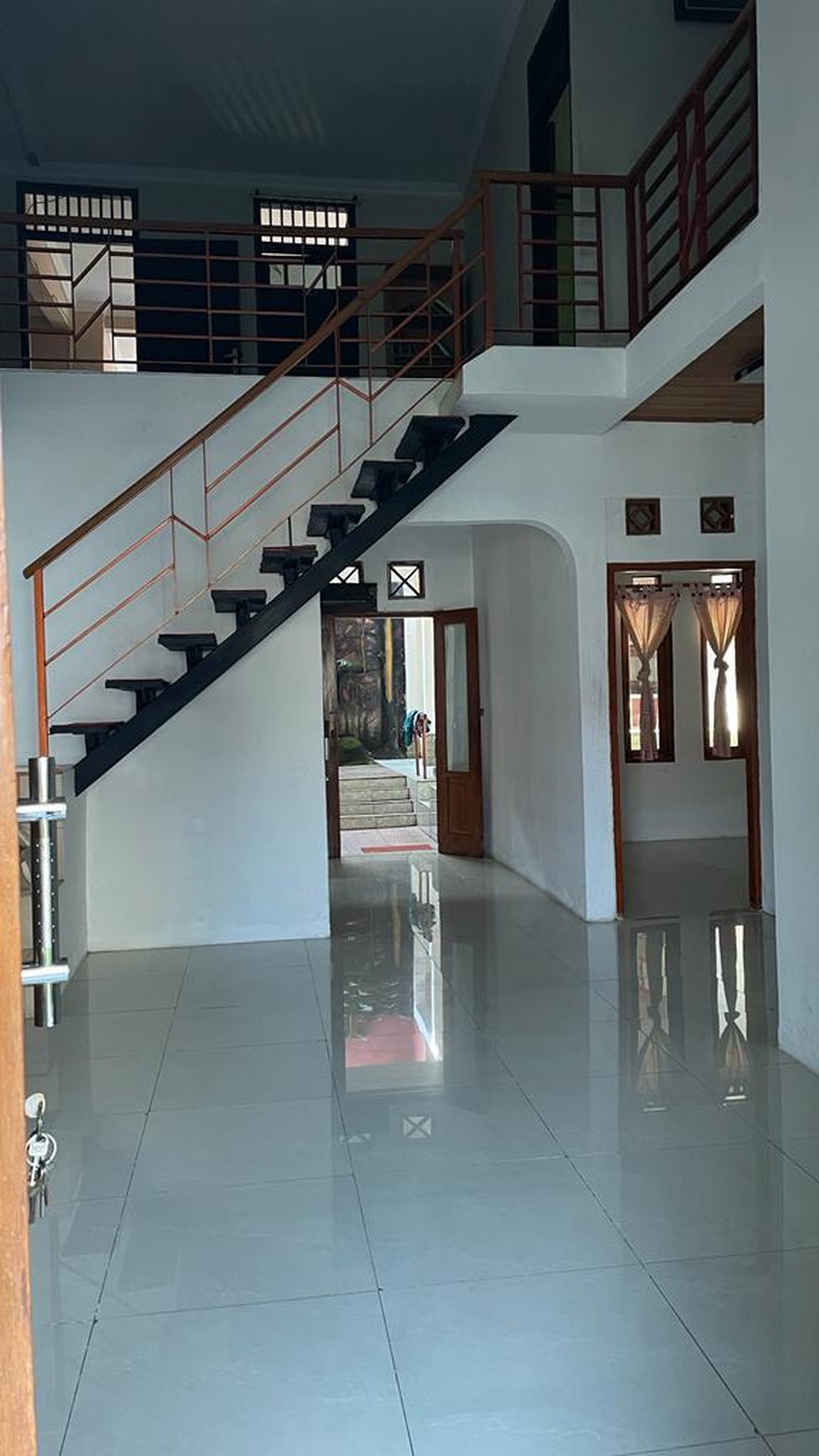Rumah Murah 2 Lantai Dan Siap Huni Di Jagakarsa.