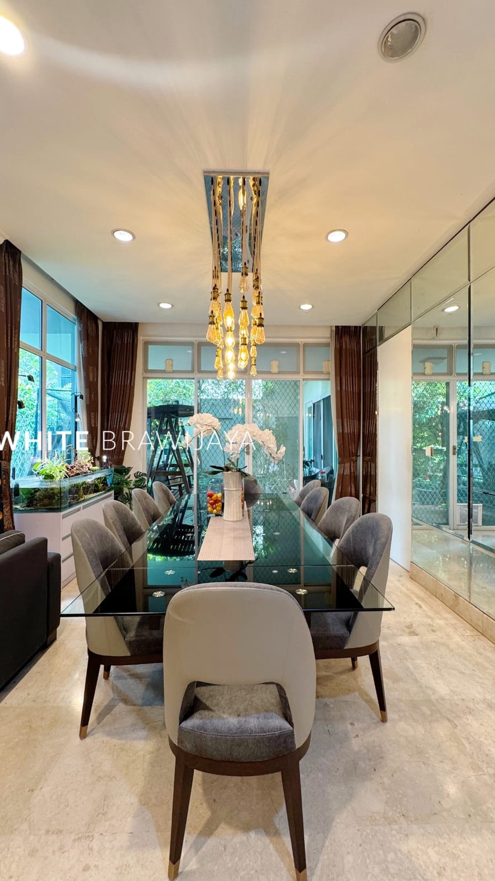 Rumah Hitung Tanah Area Cipete