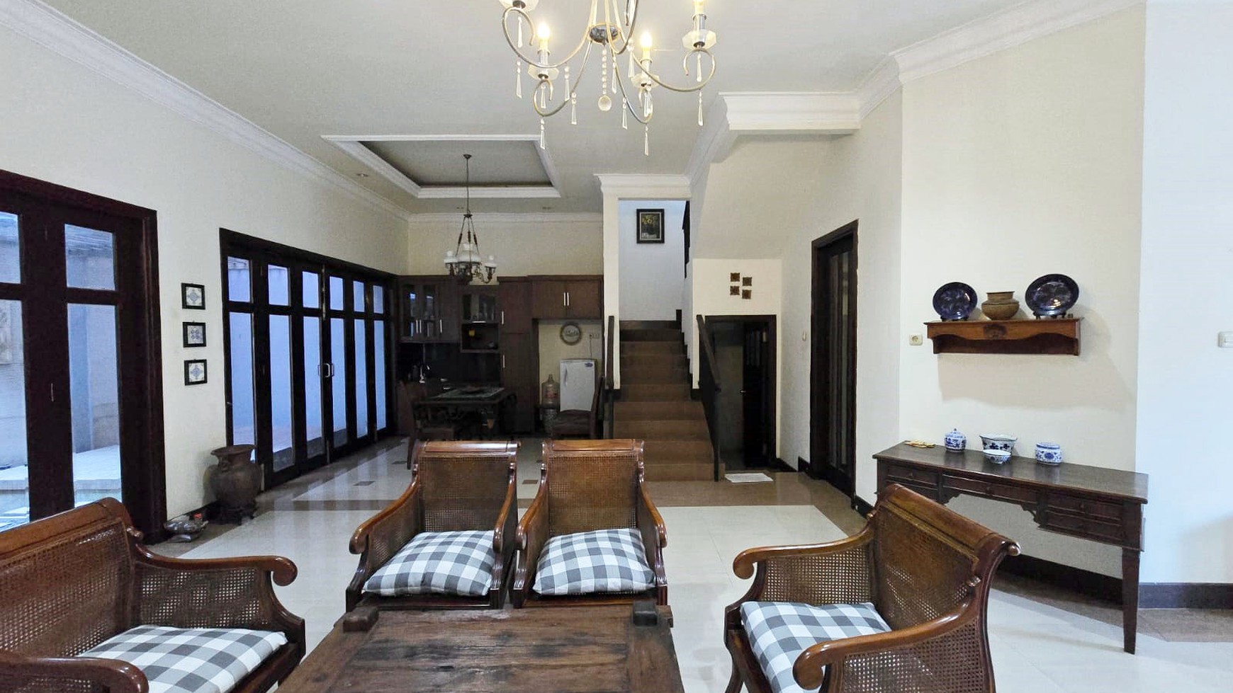 Rumah Hitung Tanah Area Cipete