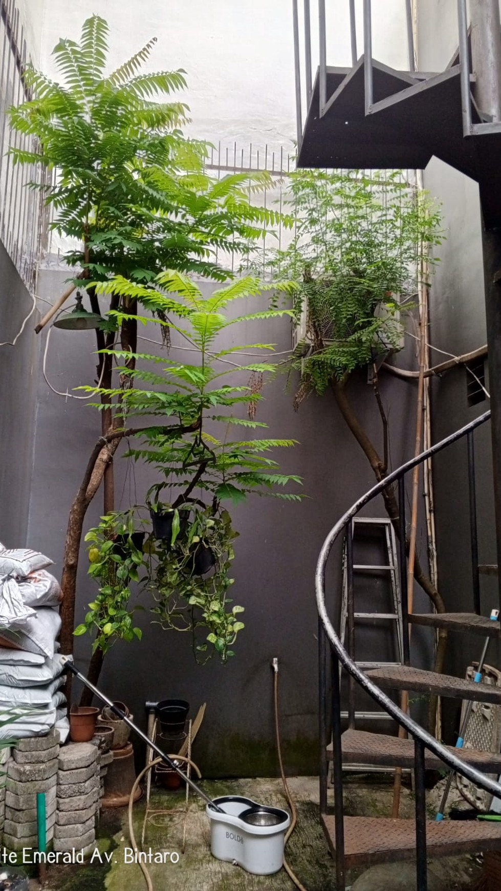 Rumah Hitung Tanah Area Cipete