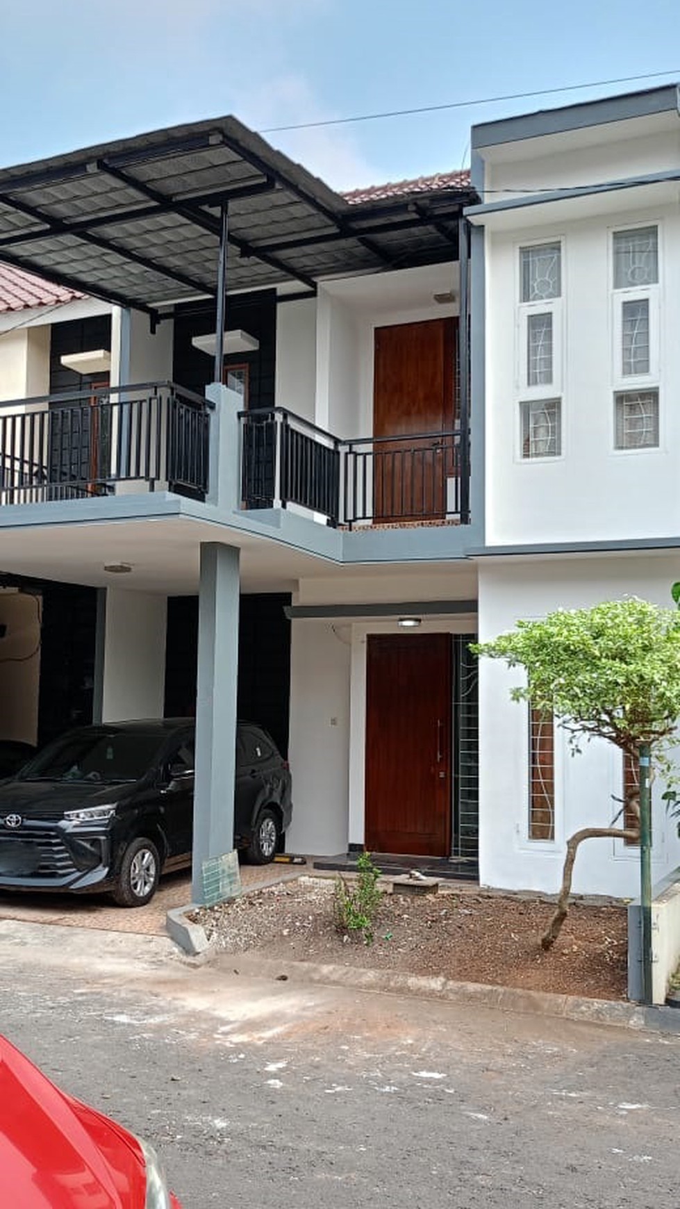 Rumah Cantik 2 Lantai Siap Huni dan Strategis @Kreo, Larangan